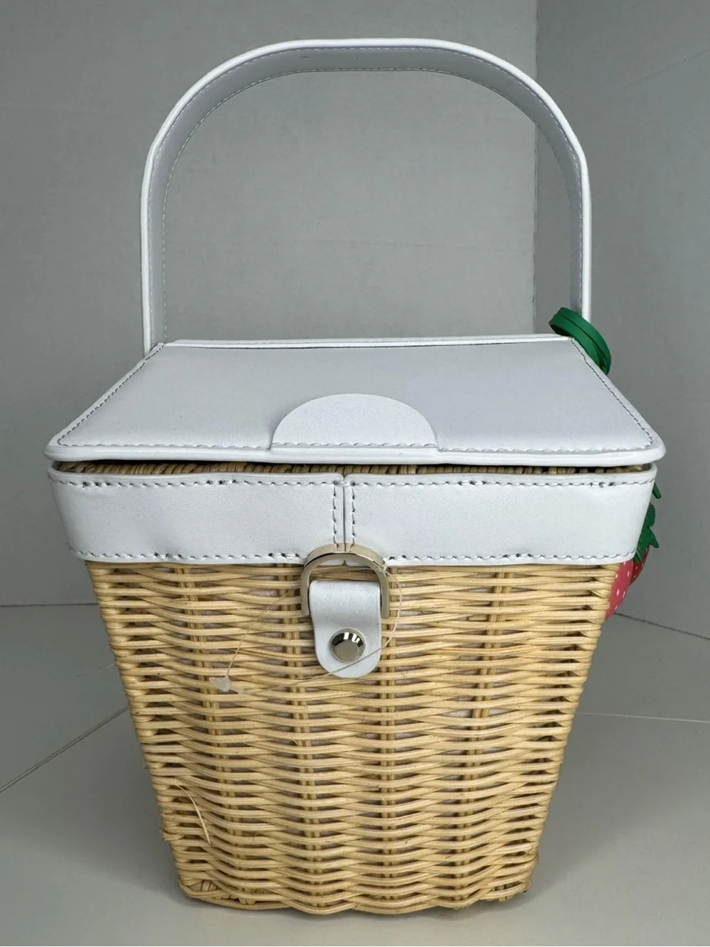 KATE SPADE NEW YORK PICNIC IN THE PARK BASKET BAG NWT